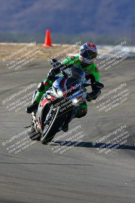 media/Jan-09-2022-SoCal Trackdays (Sun) [[2b1fec8404]]/Turns 9 and 8 (920am)/